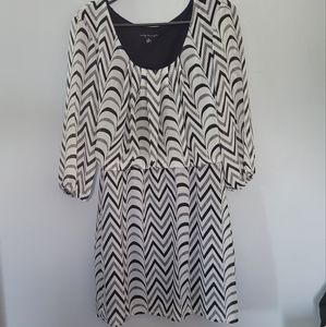 Women's Zigzag Patterned Dress | XL